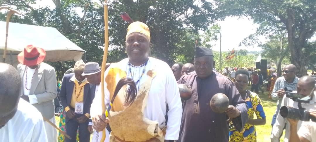 Alur King His Majesty Ubimu Phillip Rauni Ularker III.
