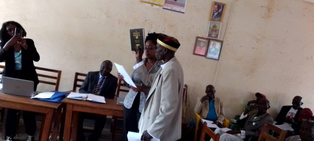 Mengu Celestinu, the speaker of Kebu Rigangi, takes oath