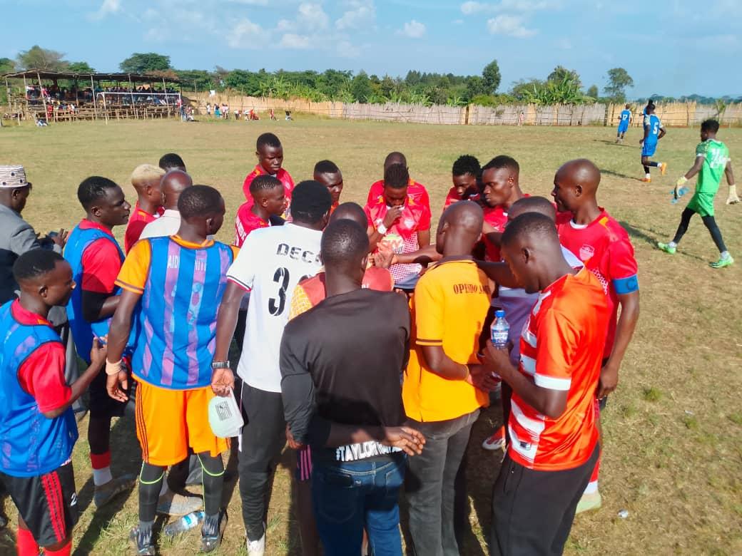 Paidha united SC players and coaching staff.