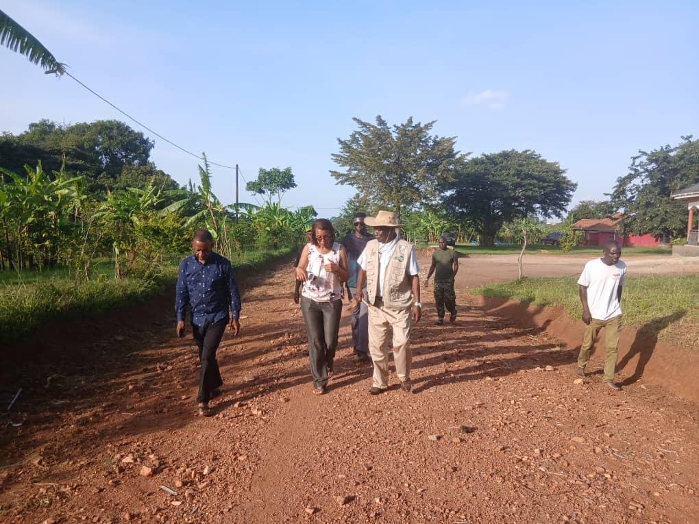 The Senior Presidential Advisor on Tourism and Event Creator of The Race The Nile Cycling Event Ms Lillian Ajarova (centre) briefing the Alur Kingdom Prime Minister (Jadipu) Prince Lawrence Opar Angala (right) in Kaal Atyak Palace about the race and the many opportunities it will bring to West Nile.