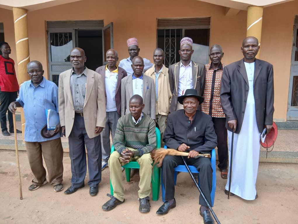 Members of the Kaal Omua Jupa Kago delegation ( Right Mzee Kidikpa Alisanzuru Alworunga- Chairman, Centre Crown Prince Awacango Moses and Left Zunguru Gilbert- Jadipu) who delivered the royal message to Kaal Atyak Winam at Kingston Guest House.
