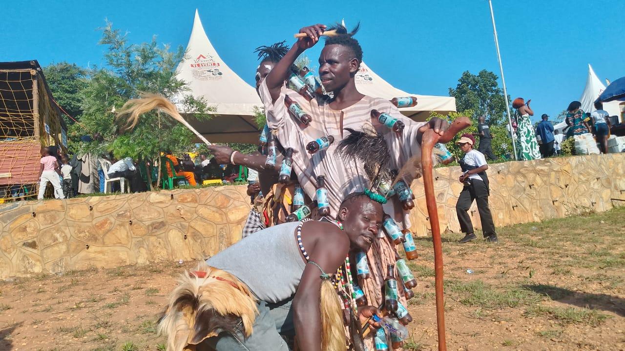 Alur subjects dance their traditional Agwara.