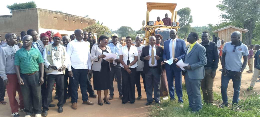 Zombo district Commences Routine Upgrade of Zombo-Warr Town Council Road