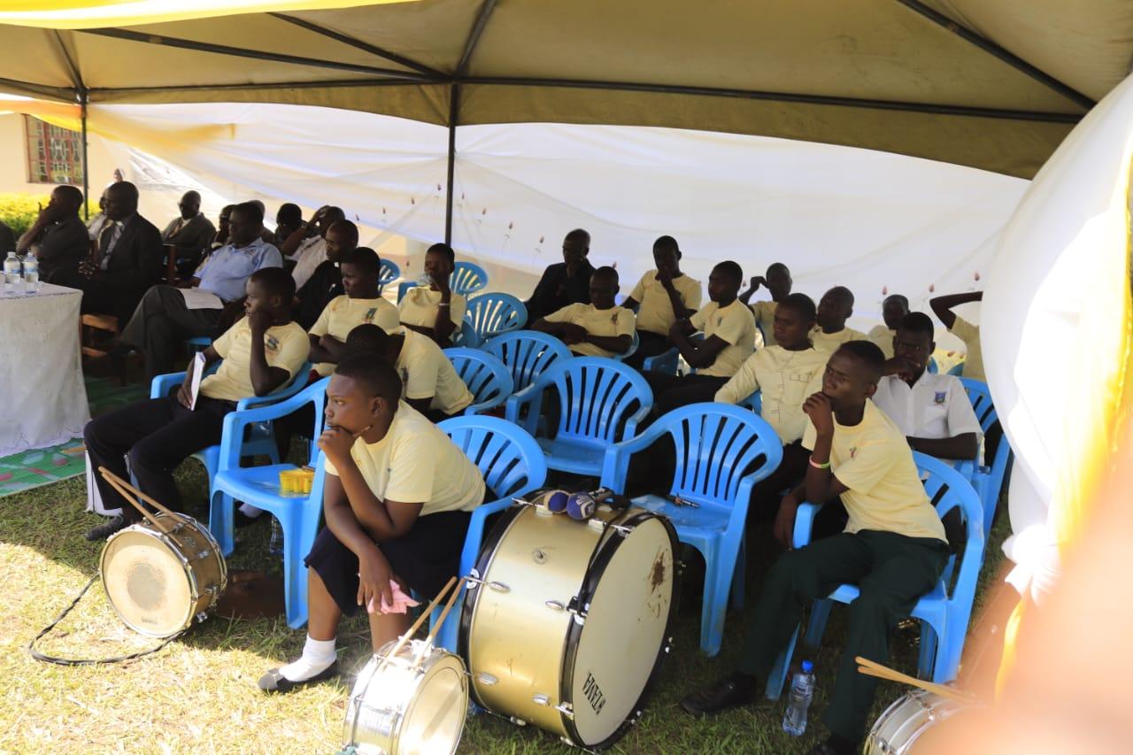 The School Old students association during a fundraising campaign